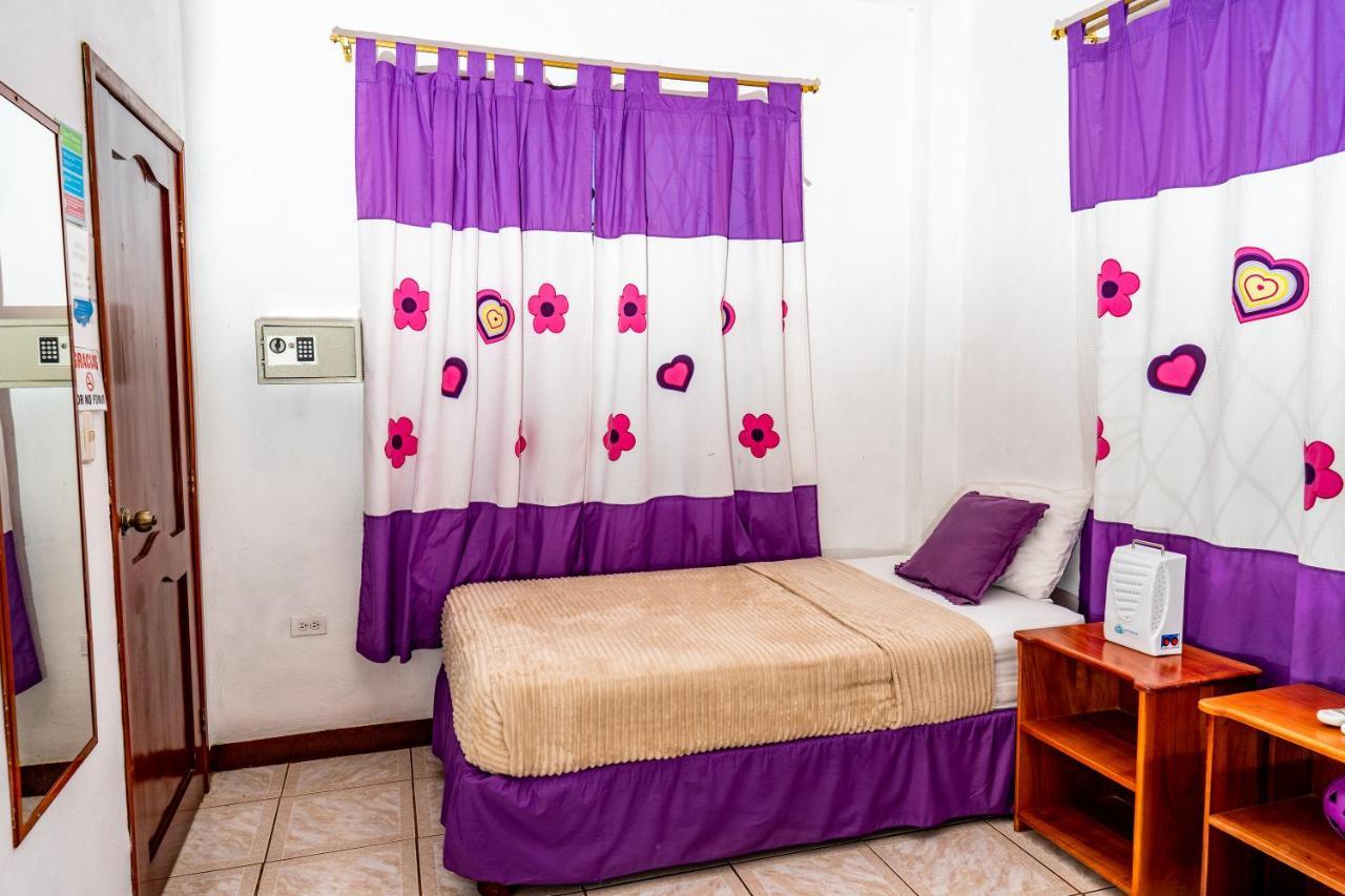 Tintorera Guest House Puerto Ayora (Galapagos Islands) Exterior foto